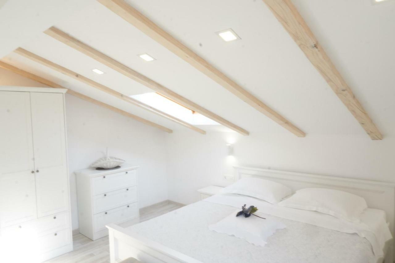 Apartman Balancana คาชเตลา ภายนอก รูปภาพ